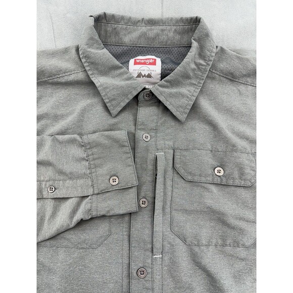 Wrangler Outdoor Series Shirt Mens XL Gray Long Sleeve Button Up Hiking Nylon - Picture 1 of 9